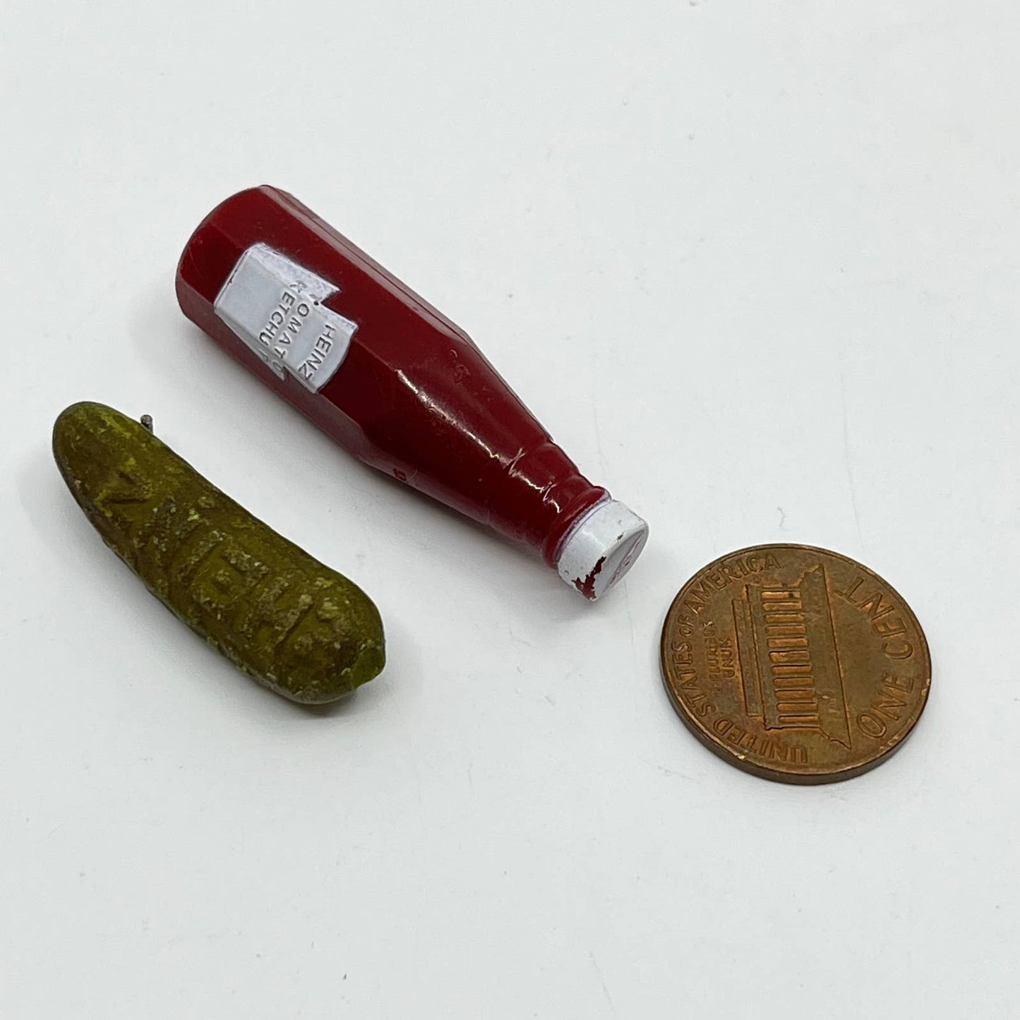 1970s Heinz Ketchup Bottle & Pickle Advertising Plastic 1.5" Pin Set SC4