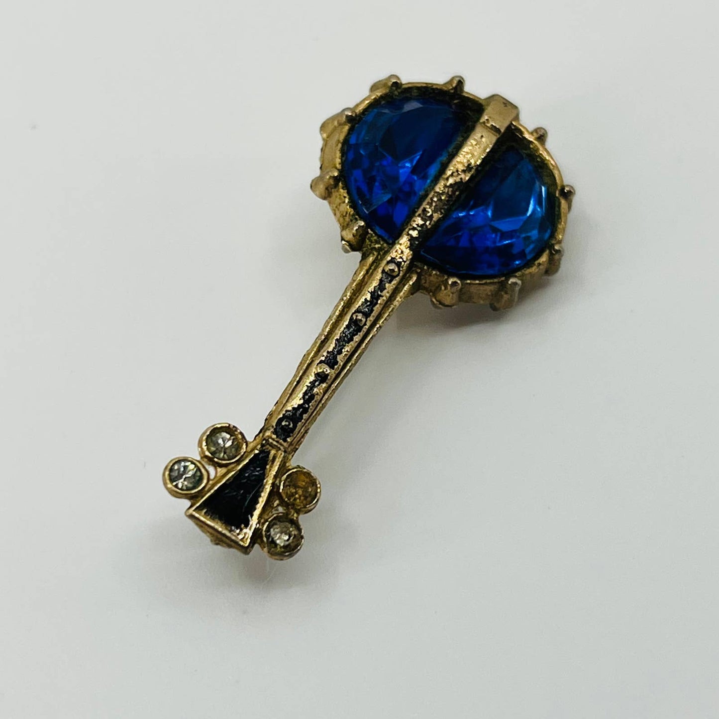 1930s Sapphire Blue Rhinestone BANJO Pin Gold Tone Brooch SB2