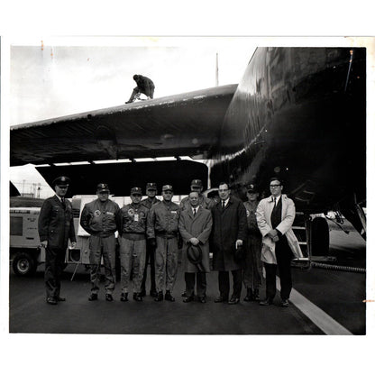 China Ambassador Chow at Ellsworth Air Force Base 1966 Photo 8x10 TK1-P6-1
