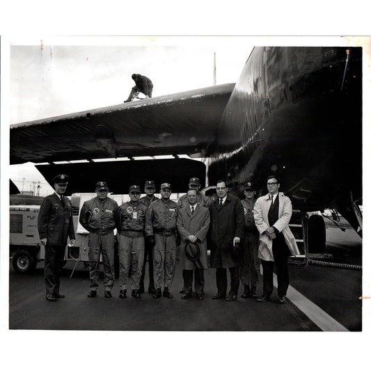 China Ambassador Chow at Ellsworth Air Force Base 1966 Photo 8x10 TK1-P6-1