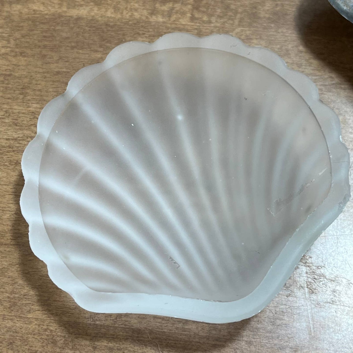 Vtg 1950s ALE N.S. 1gr Clam Shell Glass Lined Soap Trinket Dish Silver Plate TF5