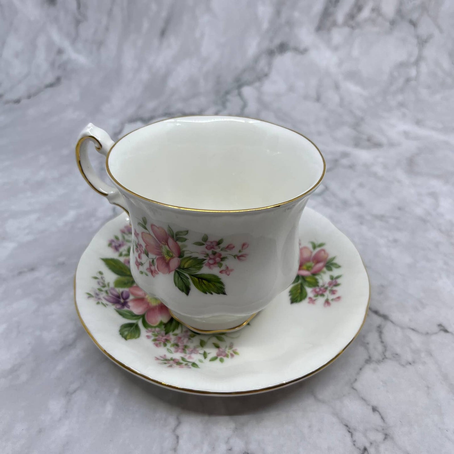 Paragon Tea Cup and Saucer England FLOWER FESTIVAL Pink White Dogwood TD1