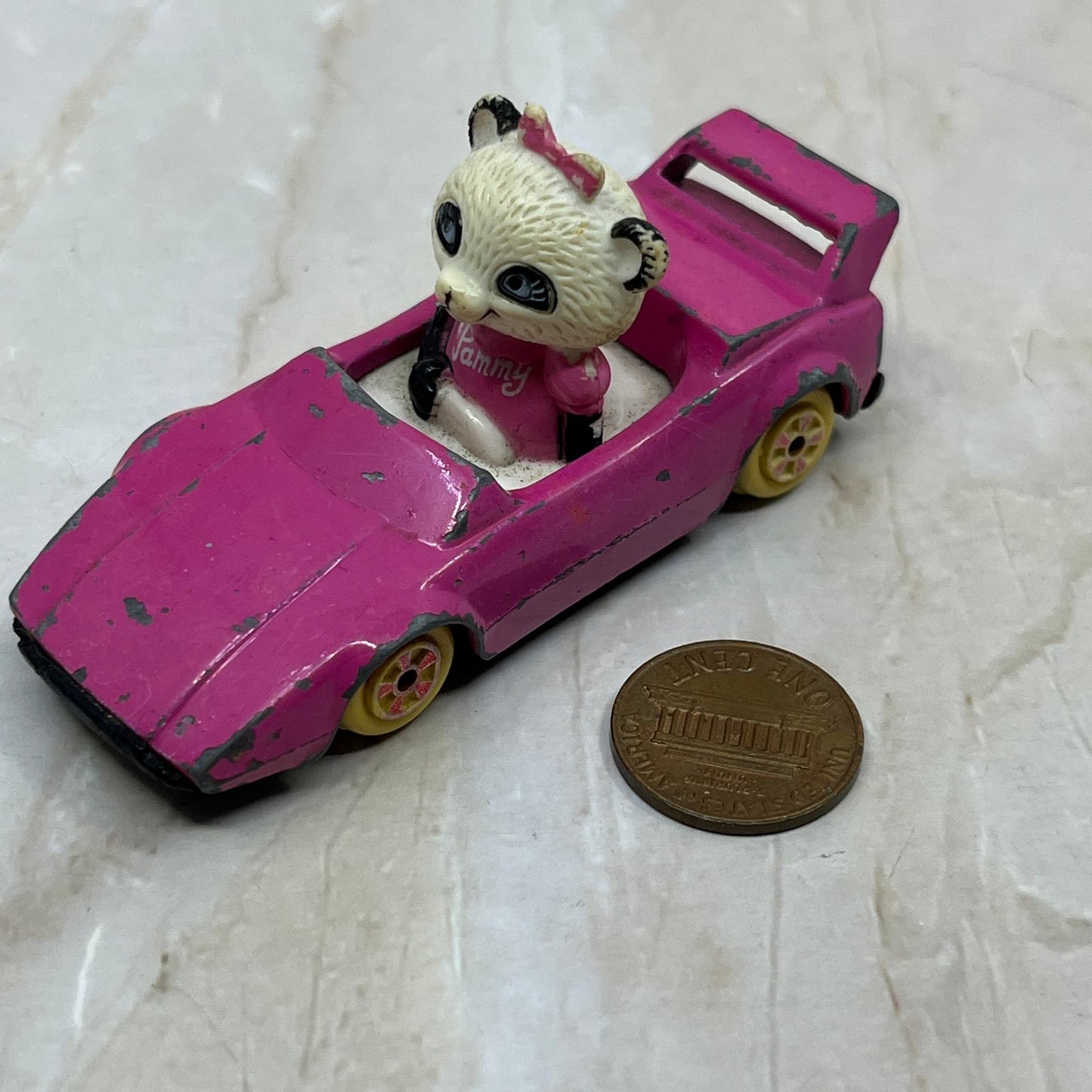 VINTAGE ERTL Hallmark SHIRT TALES PAMMY Die-Cast 1:64 Car 1981 U.S.A TC9-T2