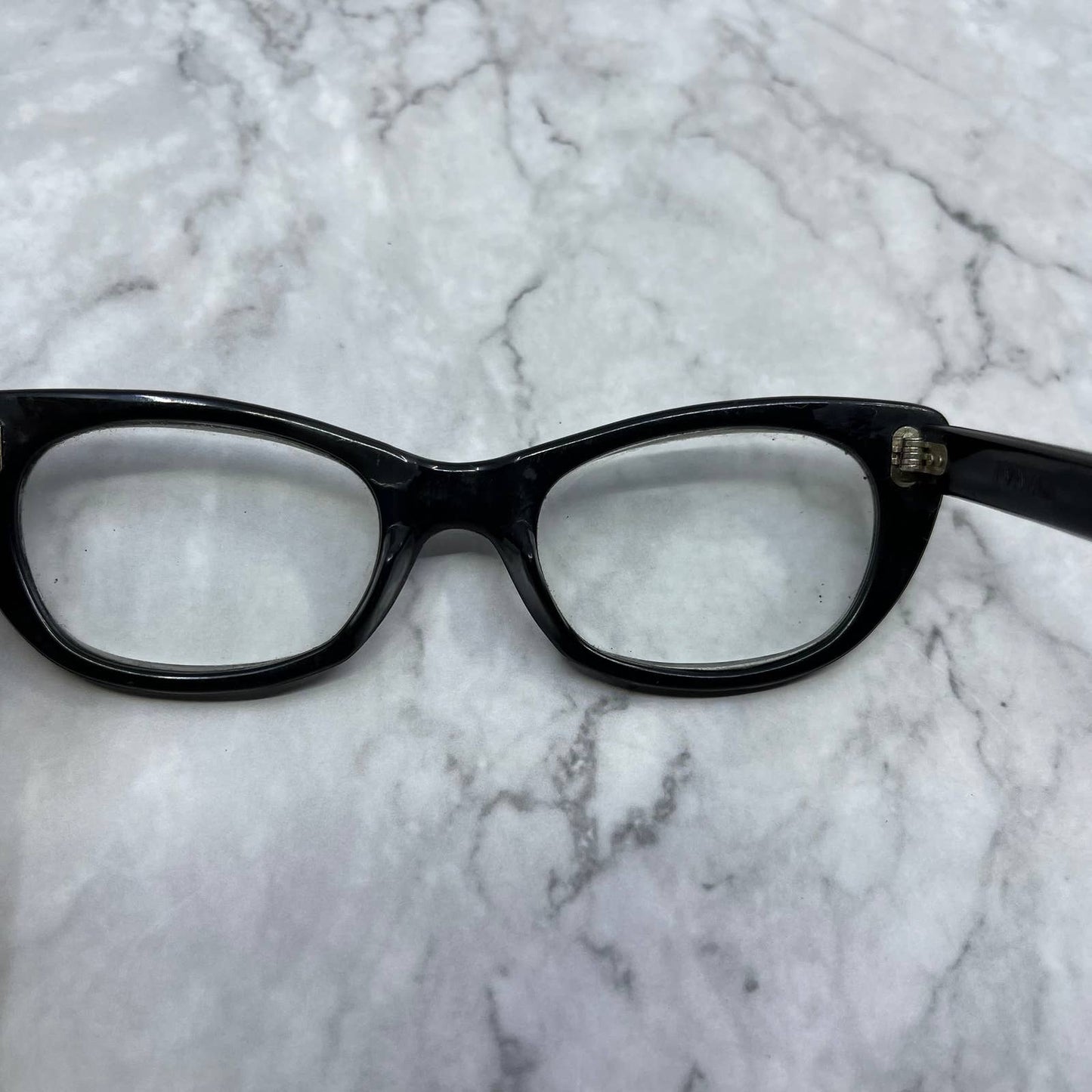 1950s VAM Cat Eye Woman’s Eyeglasses Black 5” TA9
