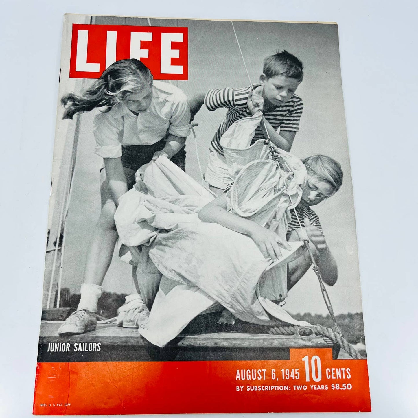 LIFE Magazine Original WWII August Aug 6 1945 Junior Sailors Coney Island NICE