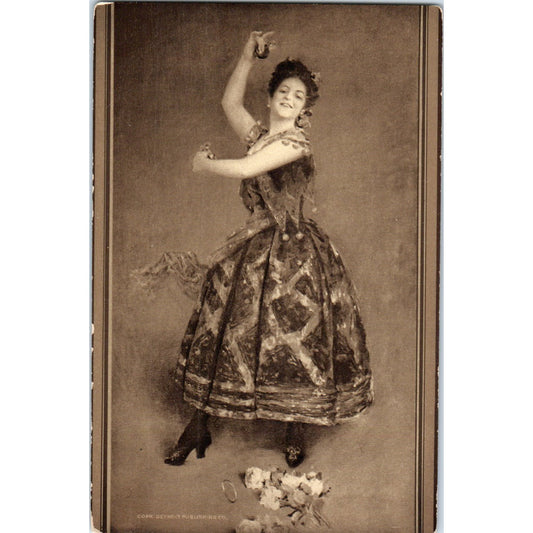 William M. Chase Carmencita Metropolitan Museum of Art c1910 Postcard P2-11