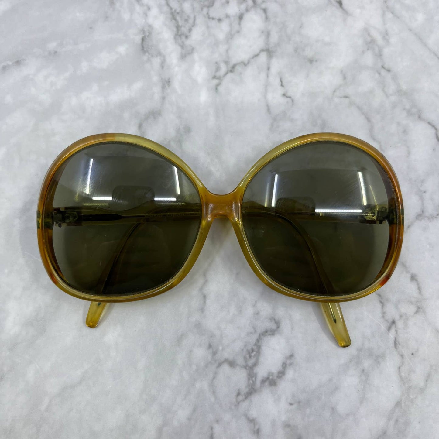Vintage Oversized Frame Woman’s Sunglasses Eyglasses FRAMES DH France 5” TA9