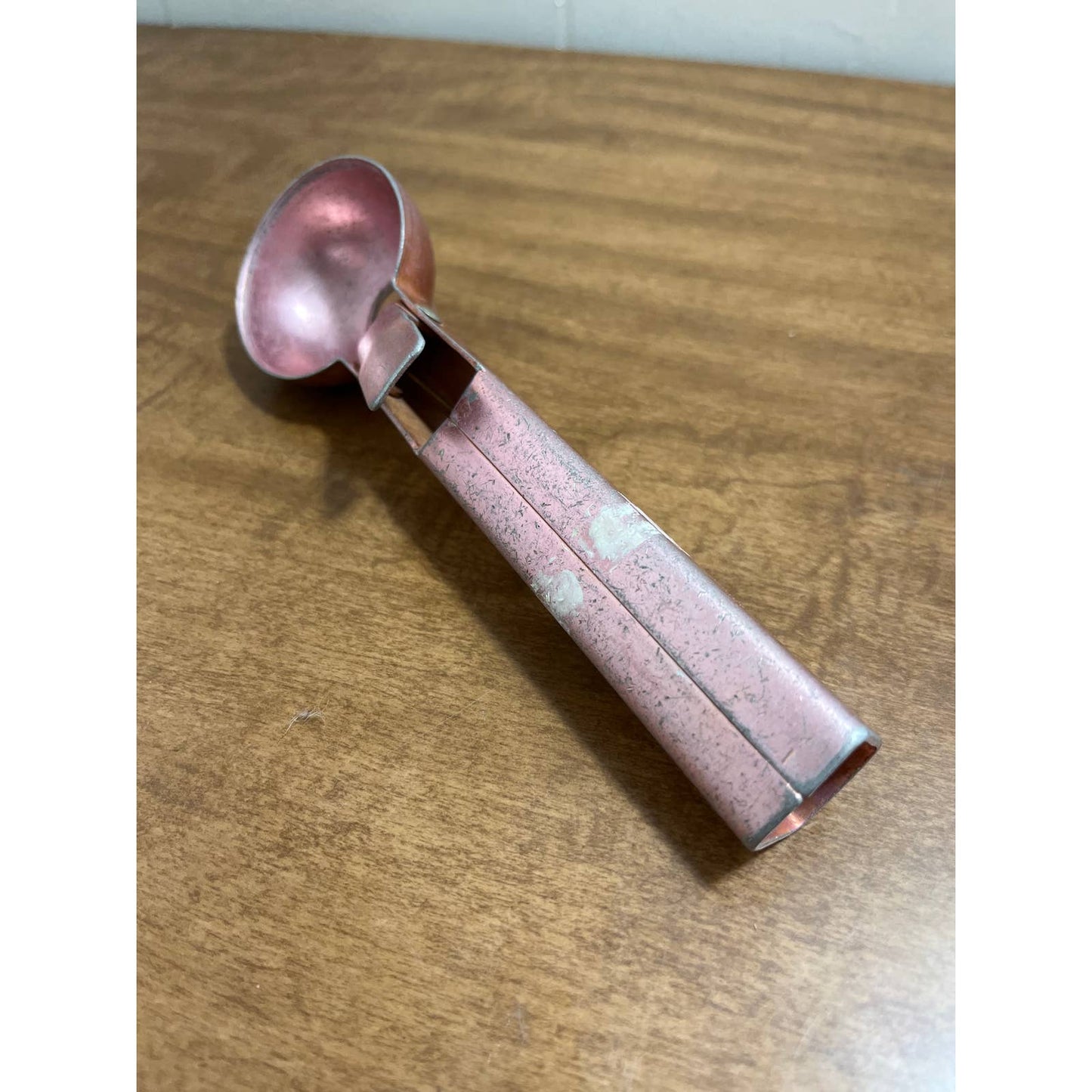 Vintage MCM 1950s Pink Aluminum Ice Cream Scoop Made in USA SD8