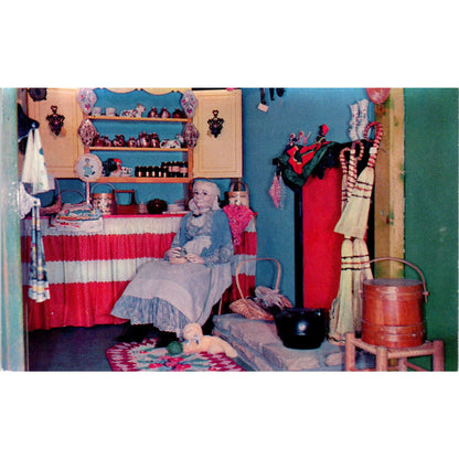 Lifesize Grandma Doll Eubank Doll House Branson Missouri Original Postcard PB7