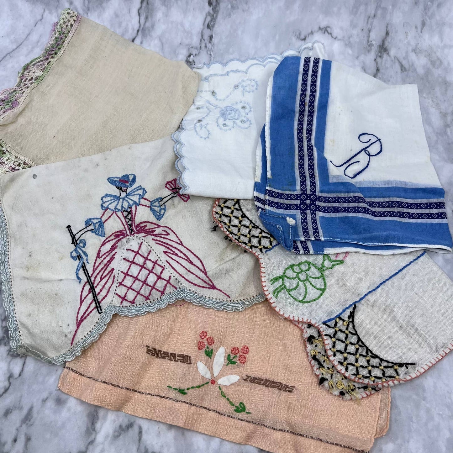 Lot of 6 Vintage Embroidered Handkerchiefs TJ6