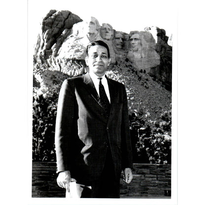 Ceylon Ambassador de Silva Jayaratne Mt. Rushmore 1963 Original Photo 5x7 TK1-P5