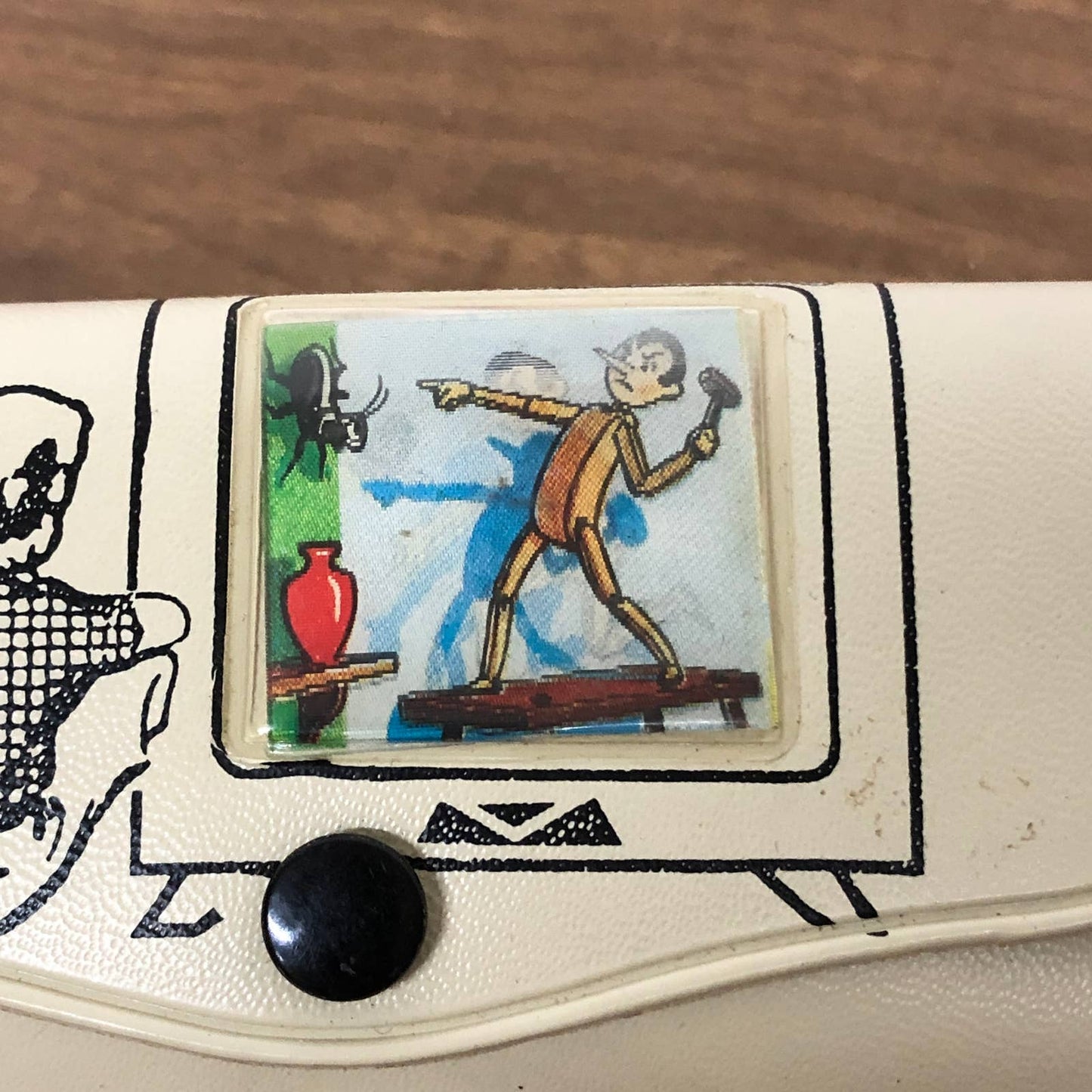 1950s Children’s Lenticular Eyeglasses Case Pinocchio Hammering Cricket Graphic