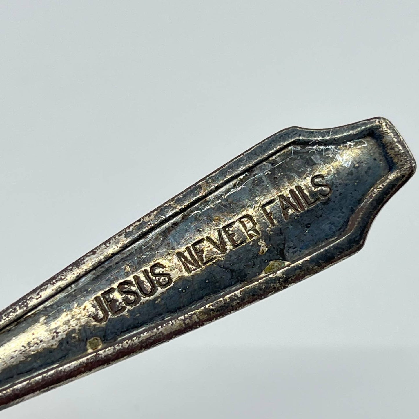 Antique Wallco Sectional A1+ “JESUS NEVER FAILS” Silverplate Tea Spoon SC3