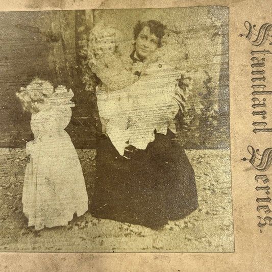 1870s Stereoview Card Victorian Mother and Young Children H3-2
