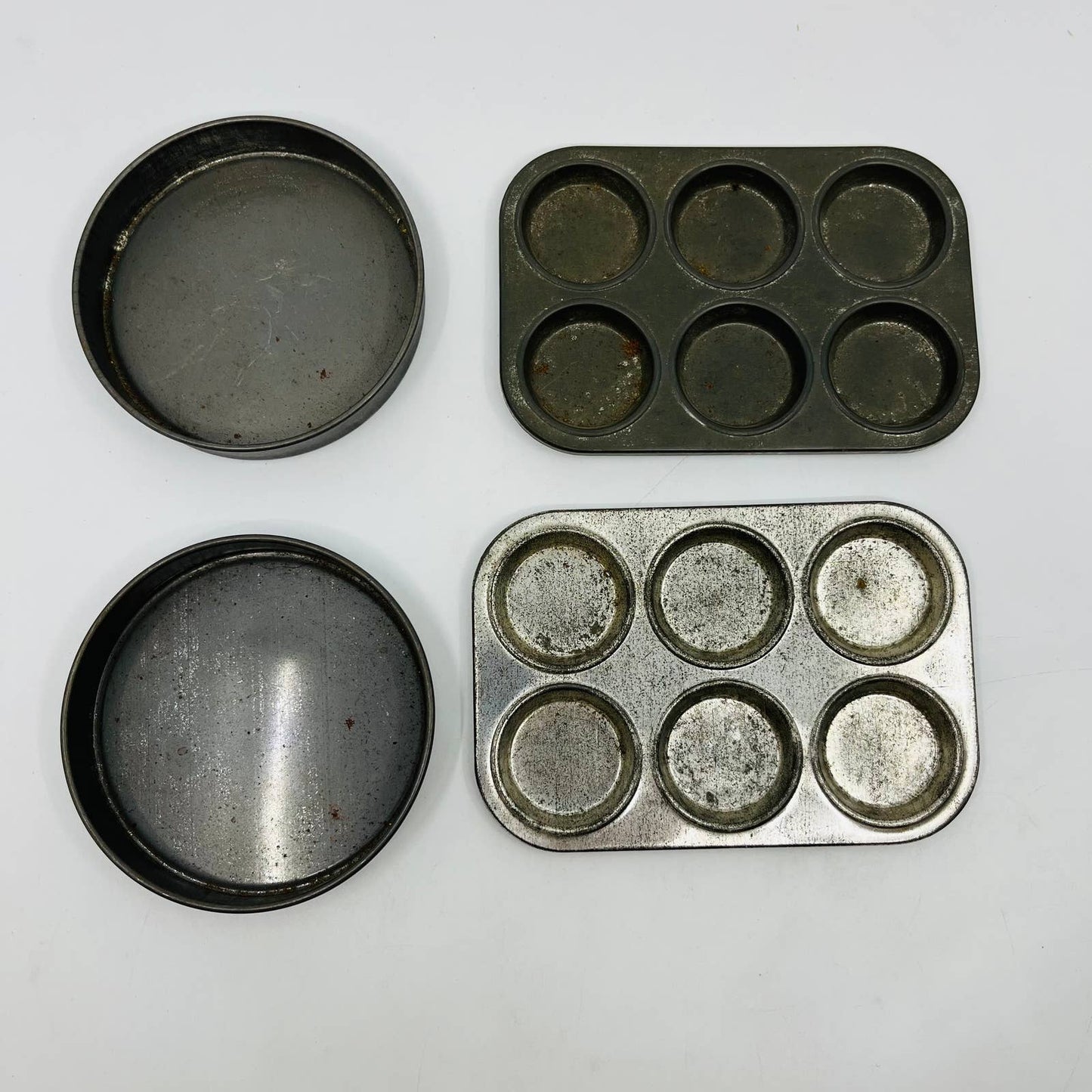 Vintage Toy Kitchen Metal 4 Piece Baking Set Muffin Tin Pie Pan TB6