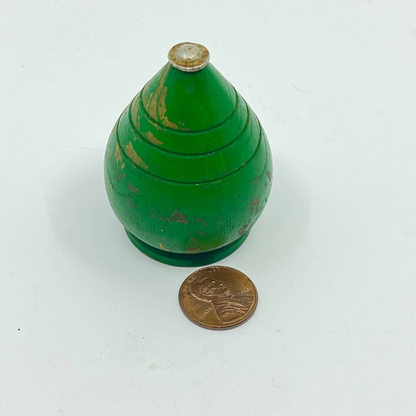 Vintage Green Wood Metal Tipped Toy Spinning Top TE1