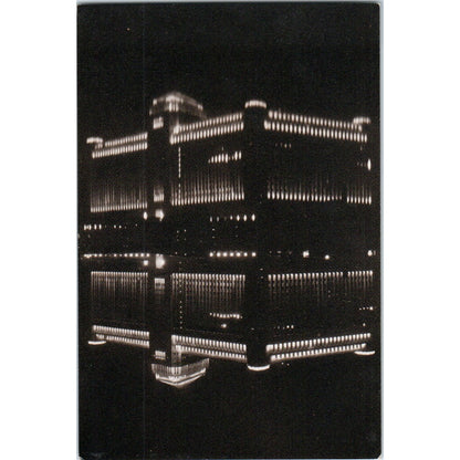 Marshall Field & Co Chicago The Merchandise Mart Original Postcard P2-10