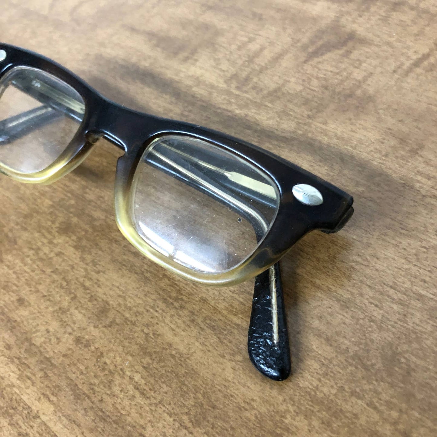 1950s American Optical Kids Horn Rimmed Glasses 5.25 w Lenticular Dog Case TH3