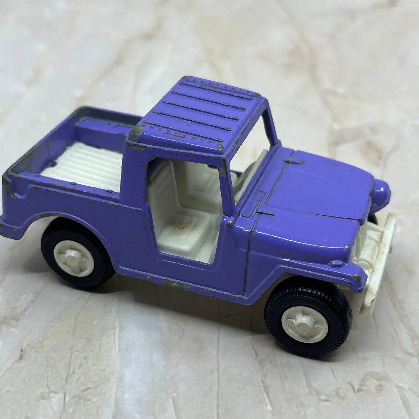 Vintage Jeep Tootsietoy 4" Lilac Purple Toy Diecast Car 1969  TC5-S1