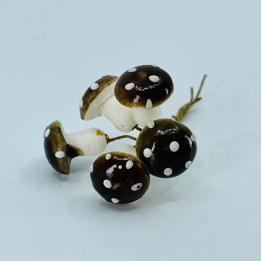 Vintage Retro 1970s Spotted Mushrooms for Crafts and Artificial Bouquets SB2