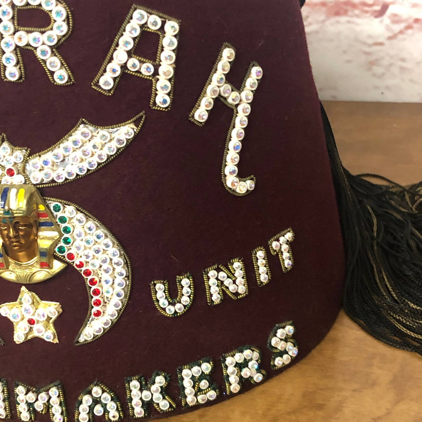 Zuhrah Merrimakers Vodvil Unit Masonic Shriner Fez Hat Rhinestone Sphinx HB1