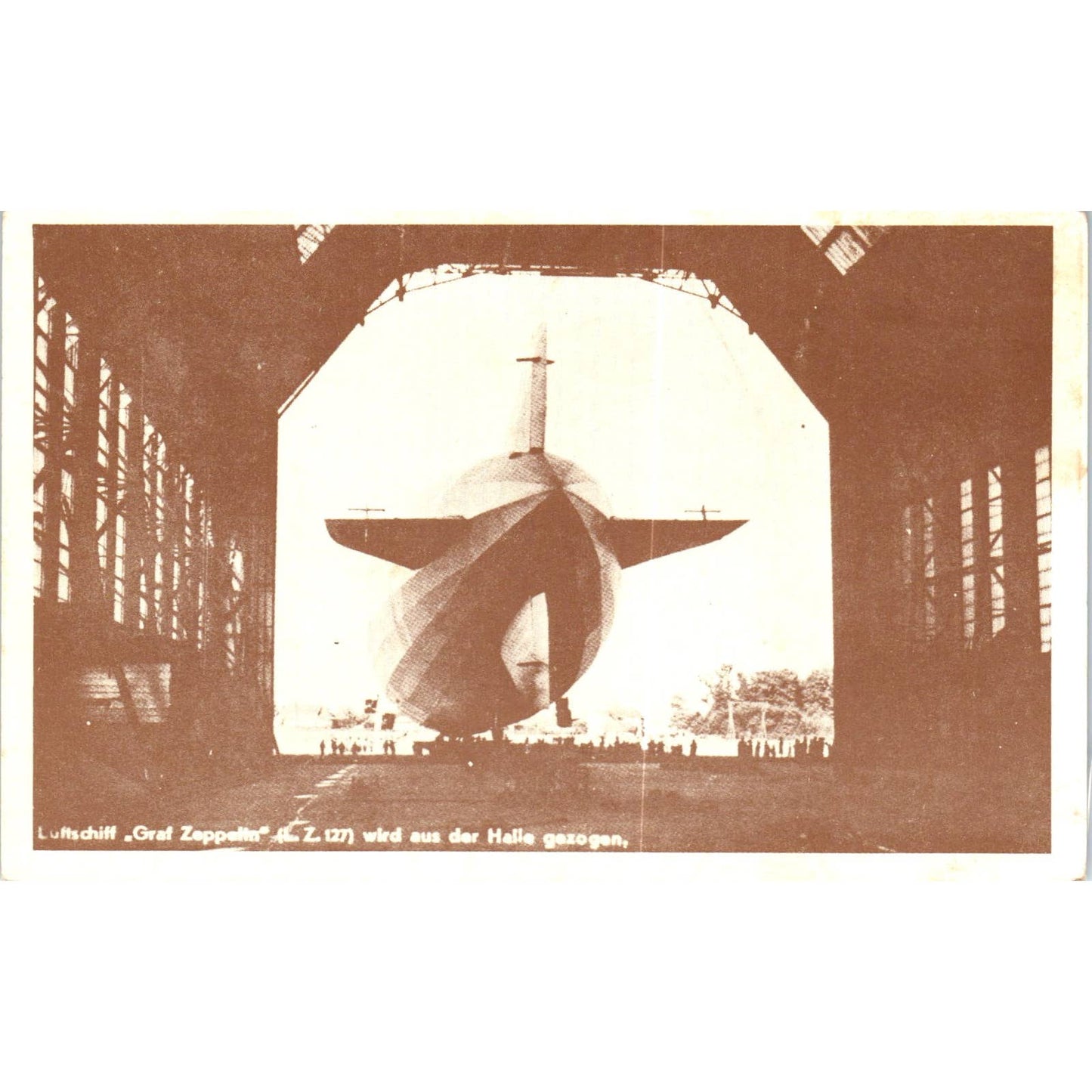 Luftschiff Graf Zeppelin Wird aus der Halle Gezogen Original Postcard TK1-P20