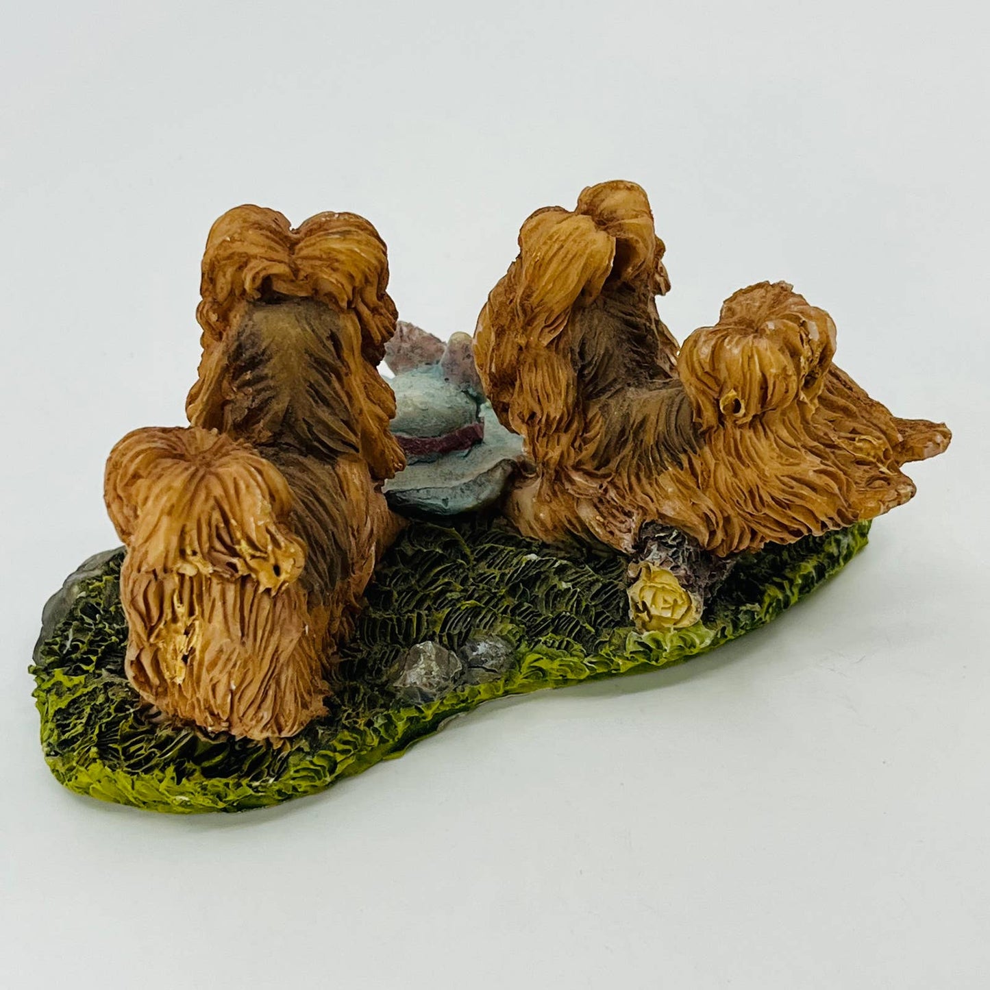 VTG Pair of Brown Shih Tzu Dog Figurines Cast Resin 4 x 2 1/2” FA8