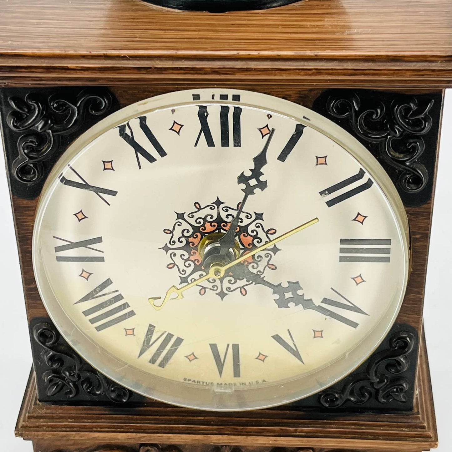 Vintage Spartus Resin Wall Clock Coffee Grinder Design WORKS 8 x 5.5” TC5