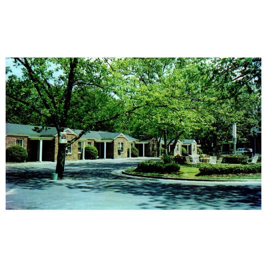 Vintage Postcard - Ingram Hotel Court Cheraw South Carolina Clayton Ingram TJ7-1