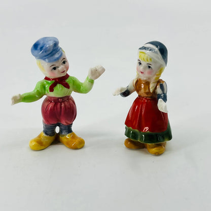 1960'S MINIATURE BONE CHINA DUTCH COUPLE FROM HOLLAND - JAPAN 2” SB5