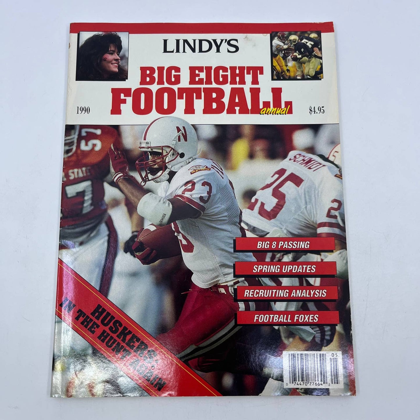 1990 Lindy's Big Eight Football Annual Magazine Nebraska Cornhuskers TH6