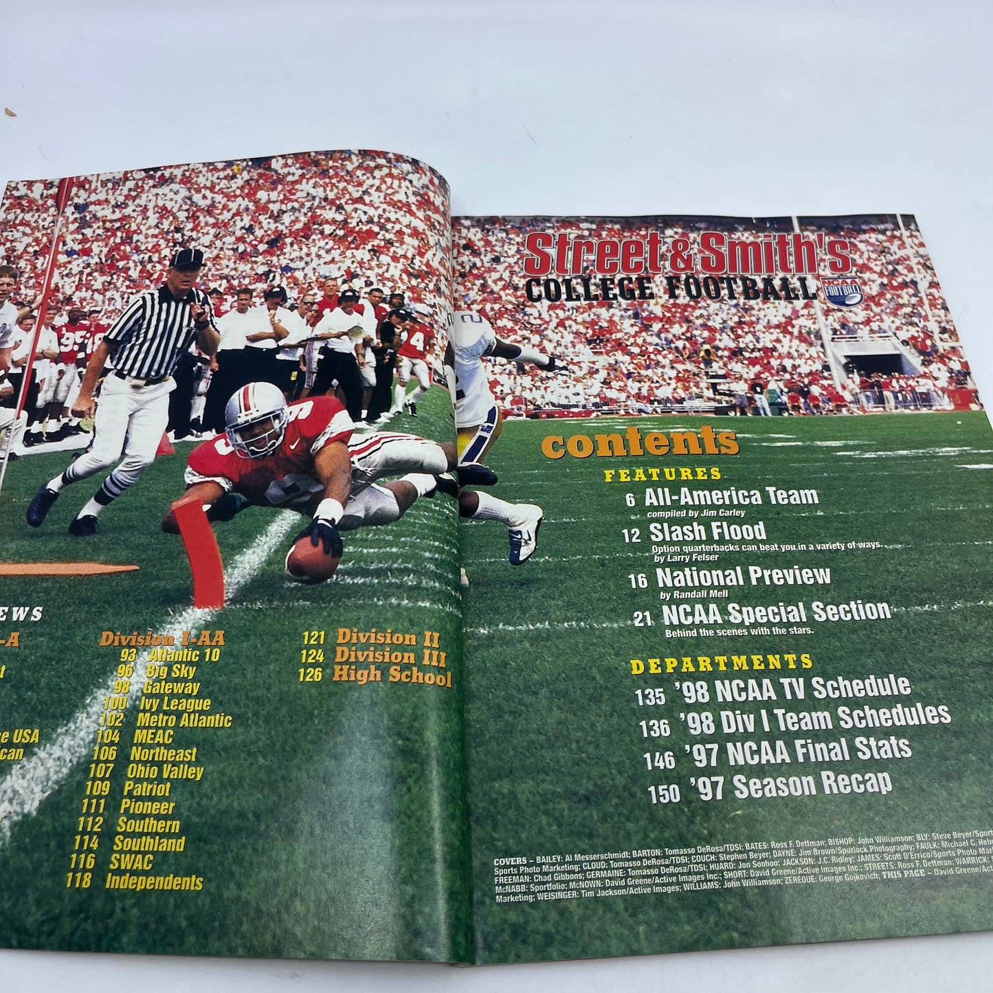 1998 Street & Smith’s College Football Yearbook Magazine Michael Bishop KS TH6