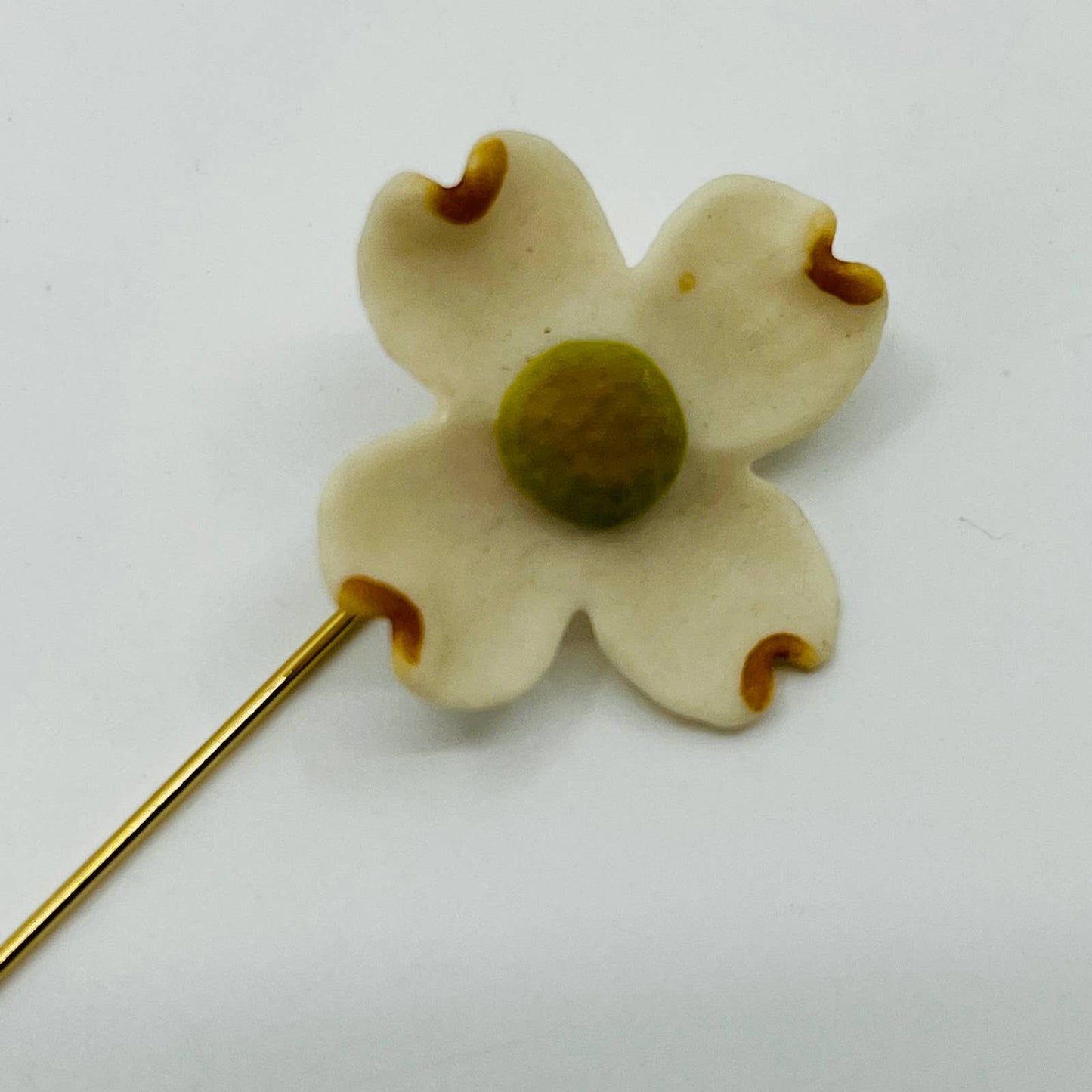 Vintage MCM Hat Lapel Stick Pin Gold Tone Ceramic Flower 2 1/2” SB3