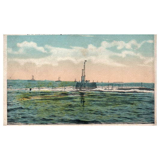 US Submarine Coming to the Surface - Original Postcard TJ8-5