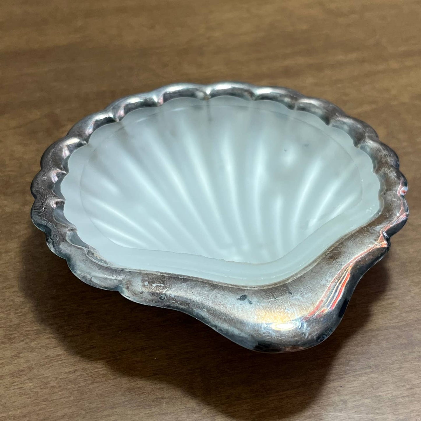 Vtg 1950s ALE N.S. 1gr Clam Shell Glass Lined Soap Trinket Dish Silver Plate TF5