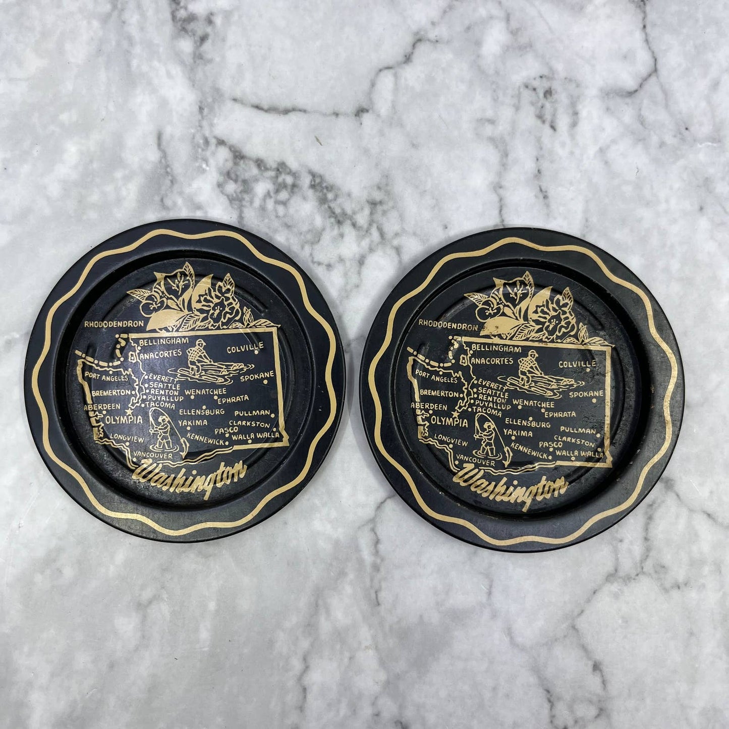 Vtg Pair of Washington State Map Gold & Black Tin Souvenir Drink Coasters TE3