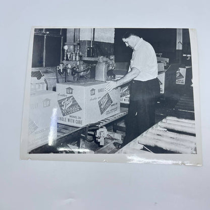 1940s Assembly Line Manufacturing Photo Thor Automatic Gladiron Chicago IL AA7-4