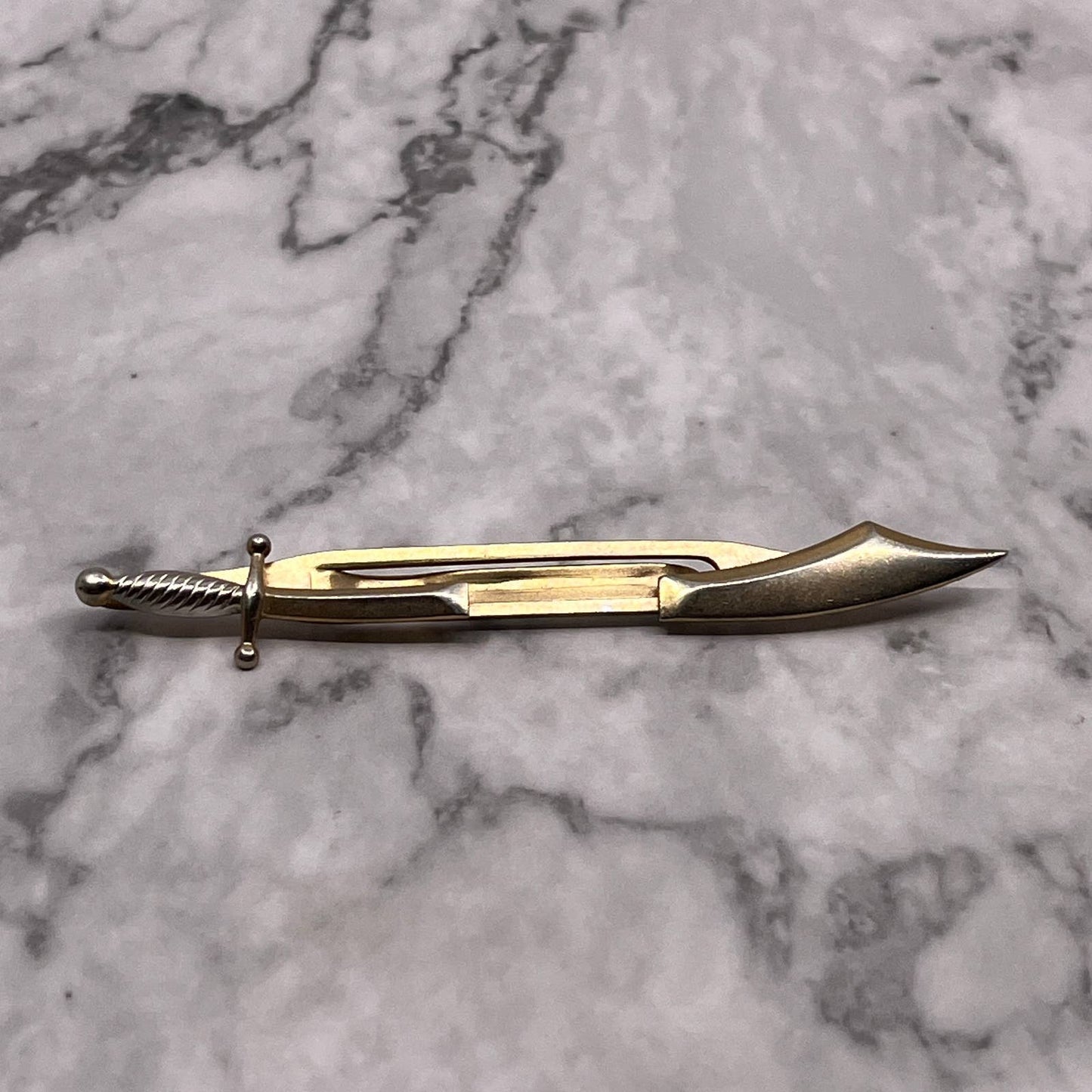 Swank Gold Tone Pommel Scimitar Sword Cutlass Rapier Tie Clip Bar Clasp SA2