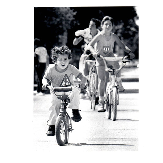 1987 Press Photo Luis Suarez Mini Bike Marathon West End Park Miami FL 8x10" AD3