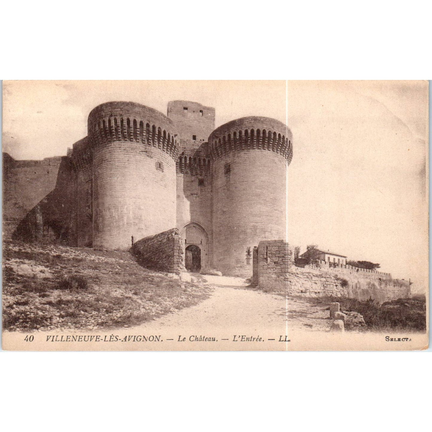 Villeneuve Les Avignon Le Château L'Entrée Original Postcard TK1-P20